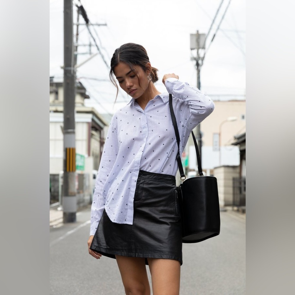 Rails Taylor Button Down ⭐️ - Picture 7 of 7
